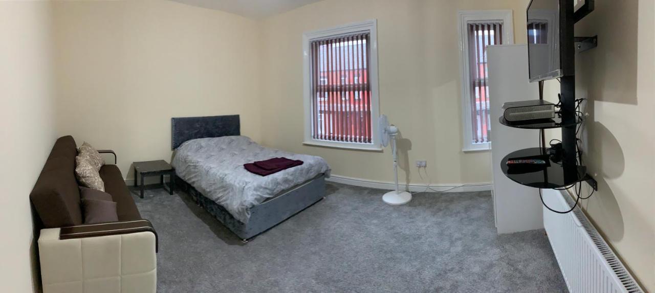50 Mayford Road Hotel Manchester Eksteriør billede